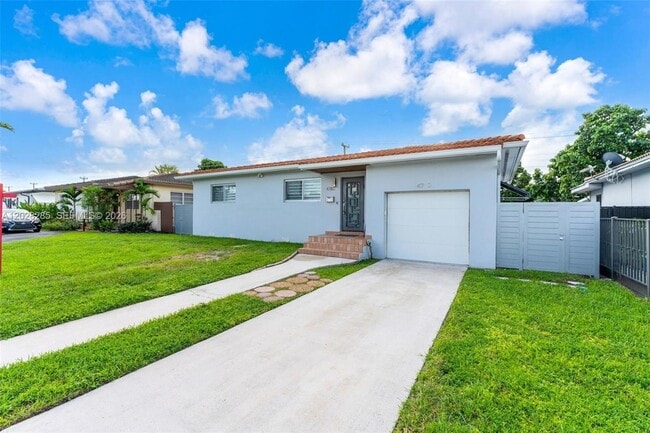 Photo - 4780 NW 6th St House