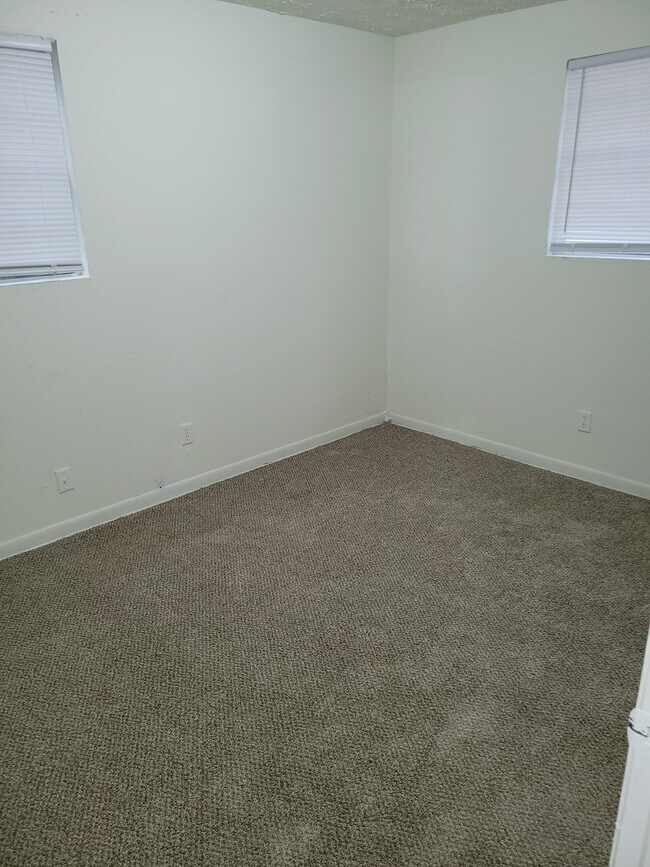 Foto del edificio - 1541 W 1st St