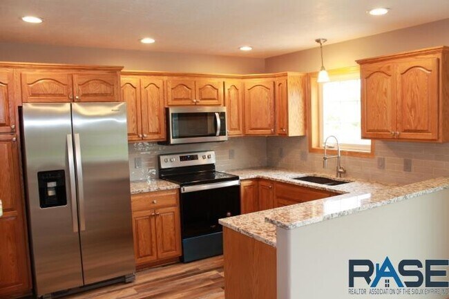 Building Photo - 6604 S Audie Dr