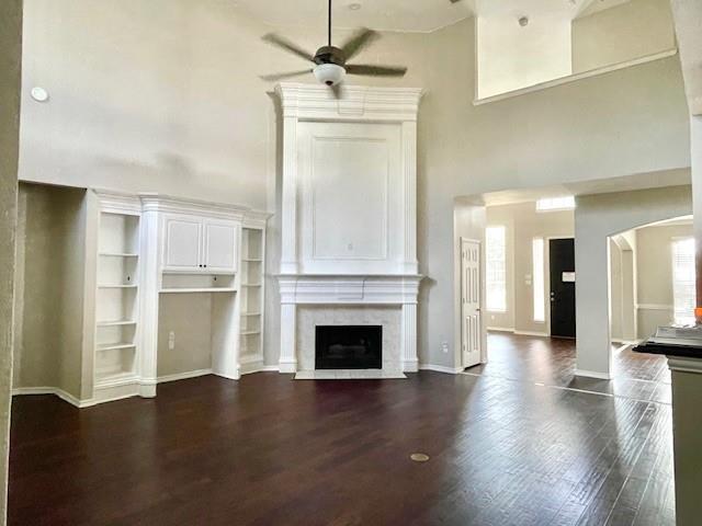 Foto del edificio - 9705 Raven Ln