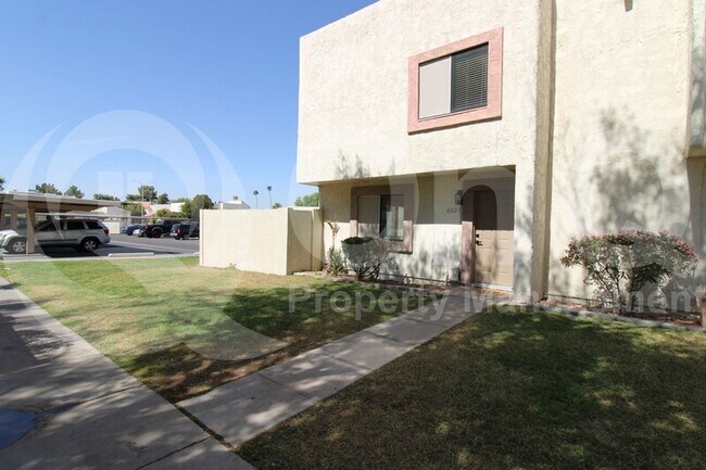 Foto del edificio - 6021 N 79th St