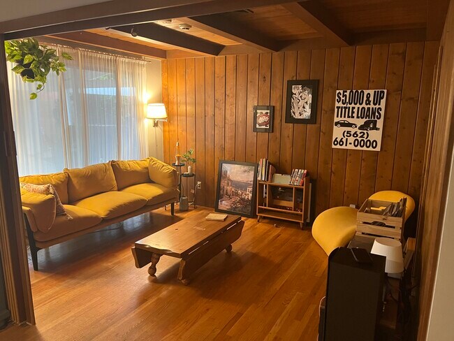 Foto del edificio - 1483 N 1st Ave