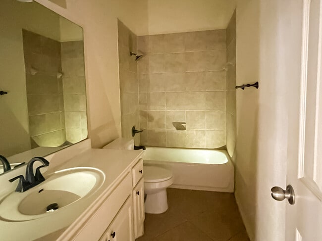 Guest Bathroom - 6909 Terra Rye