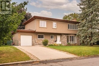 Building Photo - 960 Elsett Dr