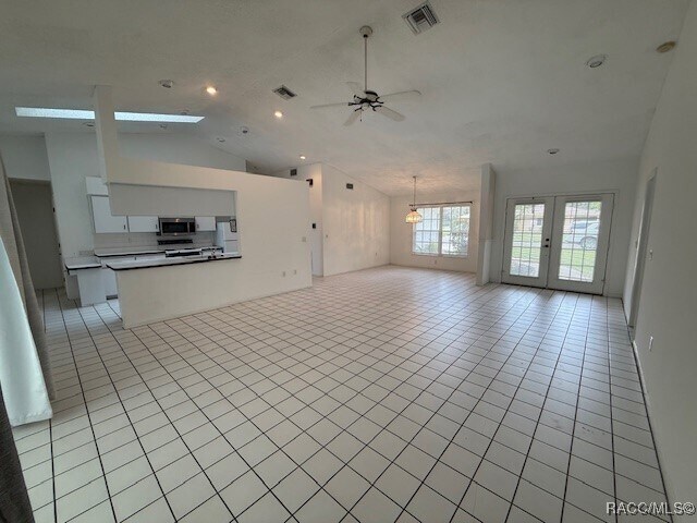 Building Photo - 69 Sycamore Cir