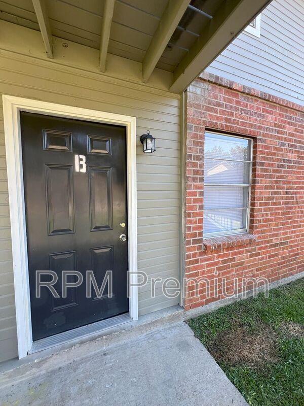 Primary Photo - 5143 Baker Blvd