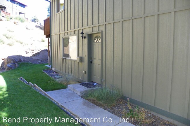 Building Photo - 1431 Lucinda Ct