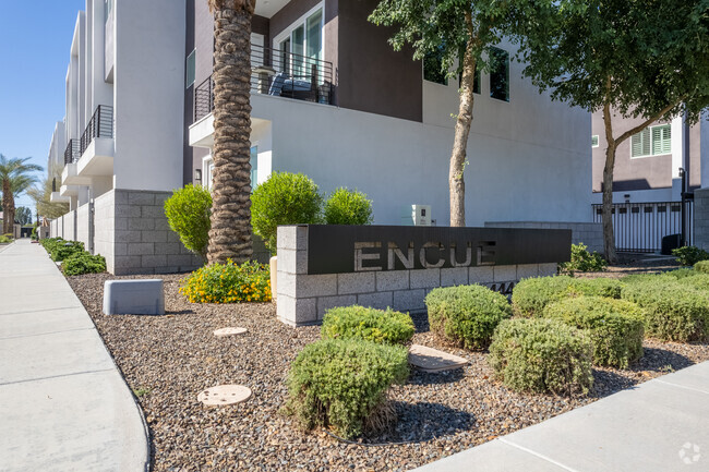 Building Photo - Encue