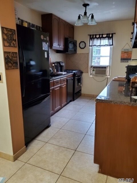 Building Photo - 205 Litchfield Ave