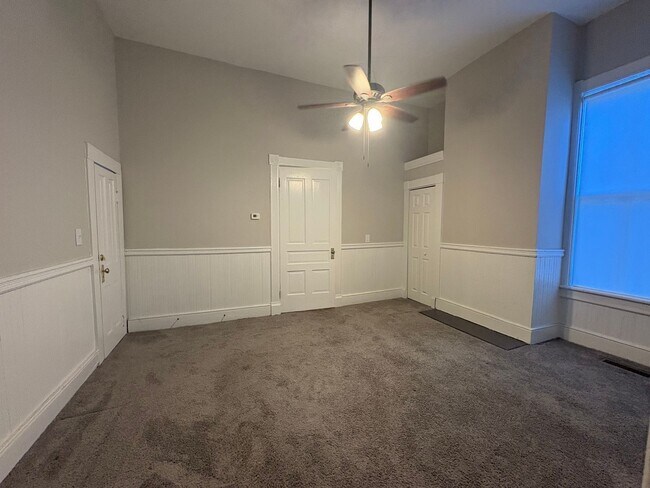 Foto del edificio - 384 Spring St