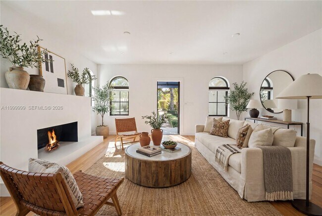 Foto del edificio - 415 Aledo Ave