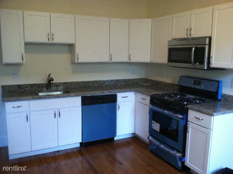 Foto principal - 126 Saratoga St