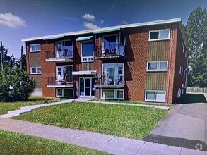 Building Photo - 341 NoelUnit 12