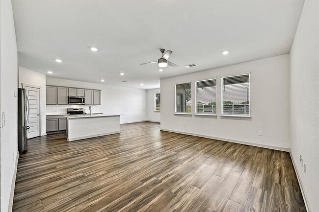 Building Photo - 109 Cupreata Ln