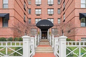 Building Photo - 25 W Elm St