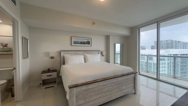 Foto del edificio - 485 Brickell Ave