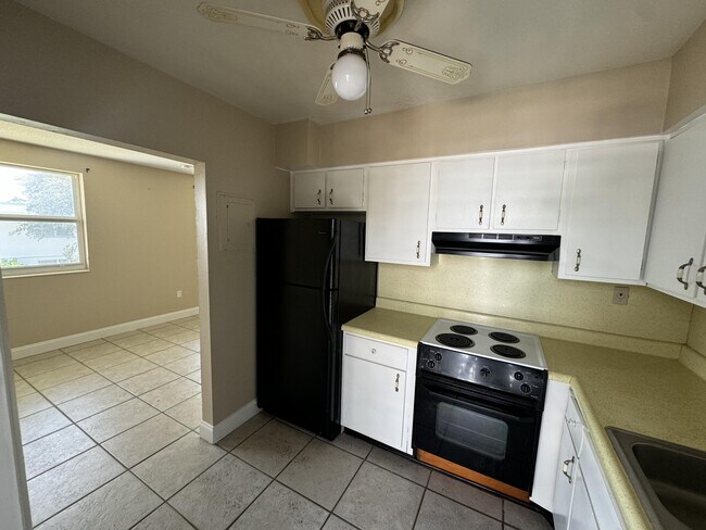 Foto del edificio - 8401 N Atlantic Ave