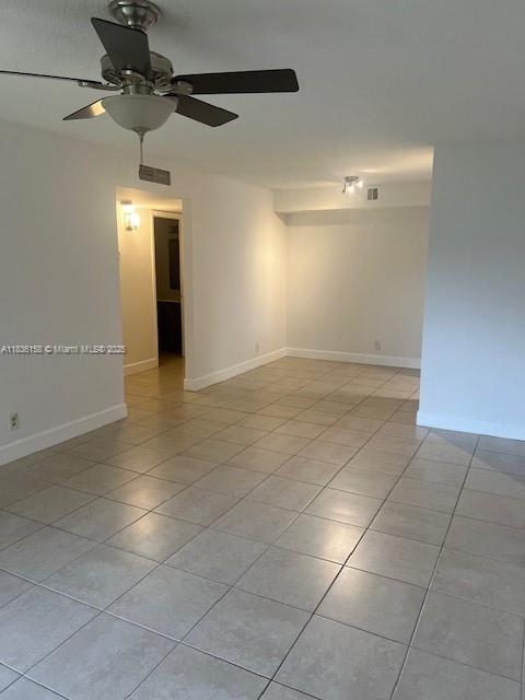 Foto del edificio - 10765 Cleary Blvd