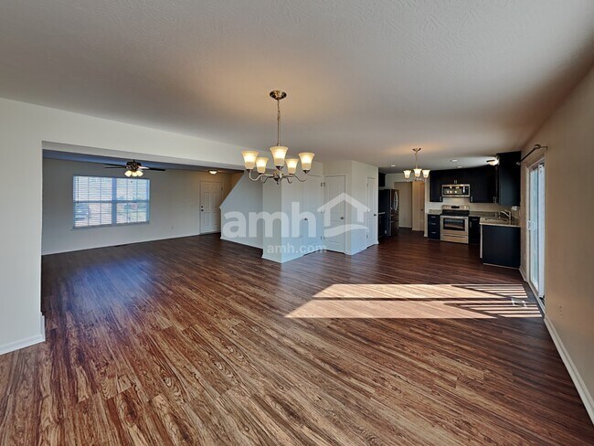 Building Photo - 69 Sandburg Dr