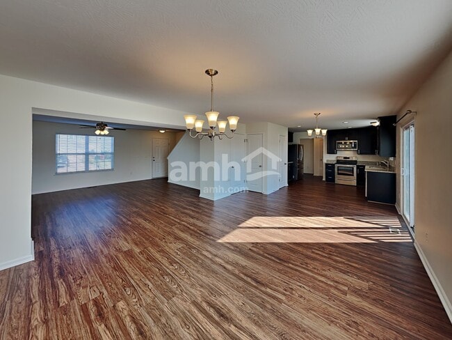 Foto del edificio - 69 Sandburg Dr