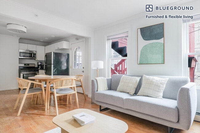 Building Photo - 288 Athens St