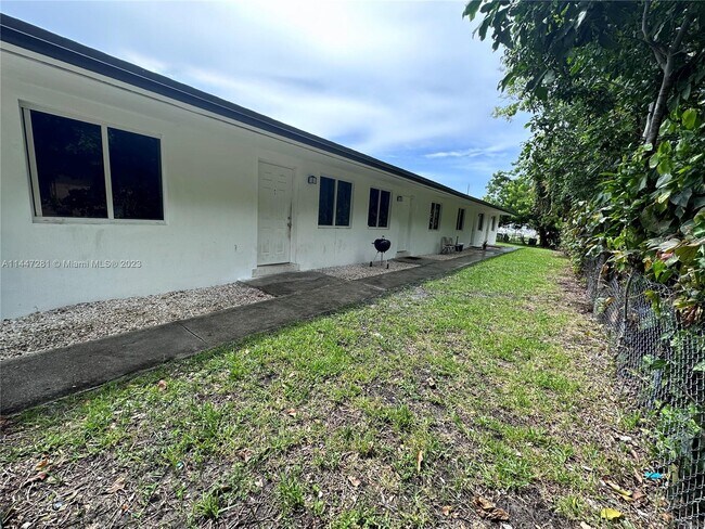 Foto del edificio - 1950 NW 32nd St