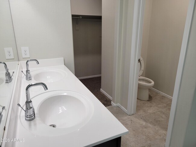Foto del edificio - 35457 W San Alvarez Ave