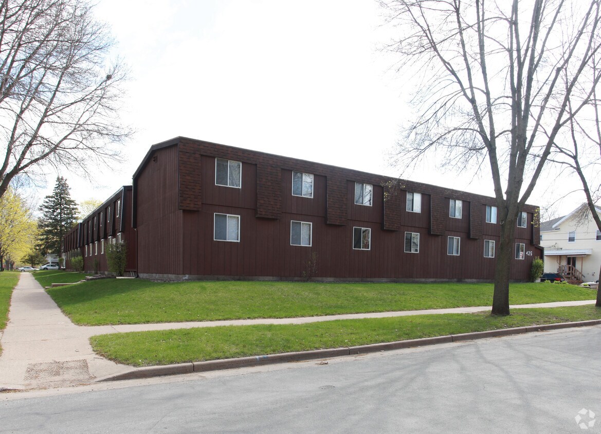 145 Broadway St, Eau Claire, WI 54703 Apartments in Eau Claire, WI