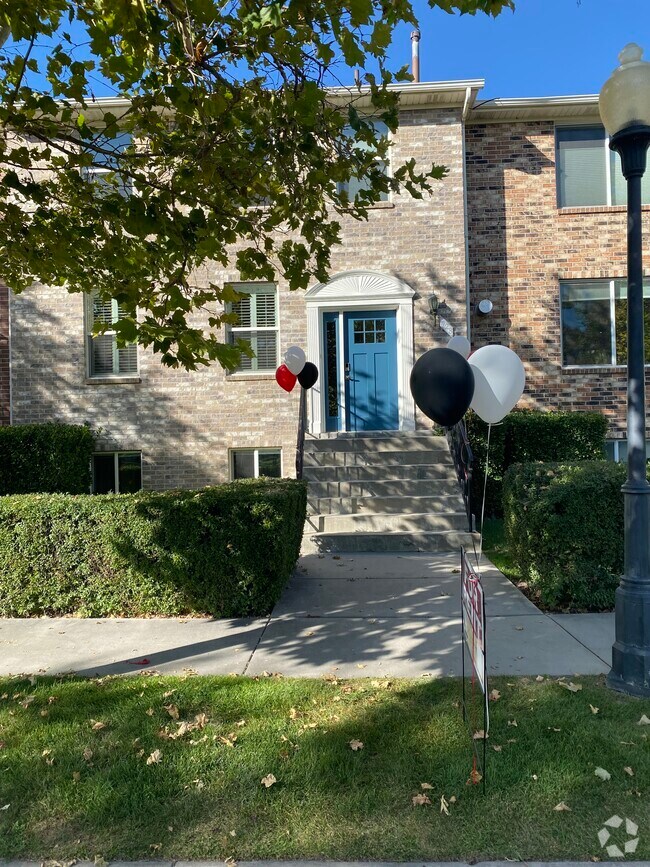 Vintage on River Apartments for Rent with a Swimming Pool Provo, UT