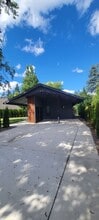 Building Photo - 720 SW Tera Dr