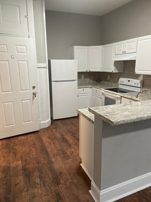 201 E Booneslick Rd Unit G, Warrenton, MO 63383 Apartments in