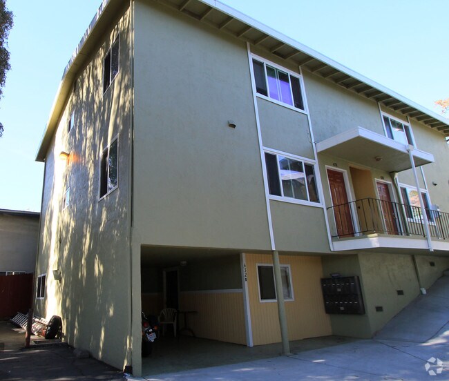 Foto del edificio - 426-448 East O St