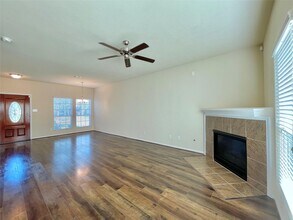 Building Photo - 14903 Vinegrove Falls Ct