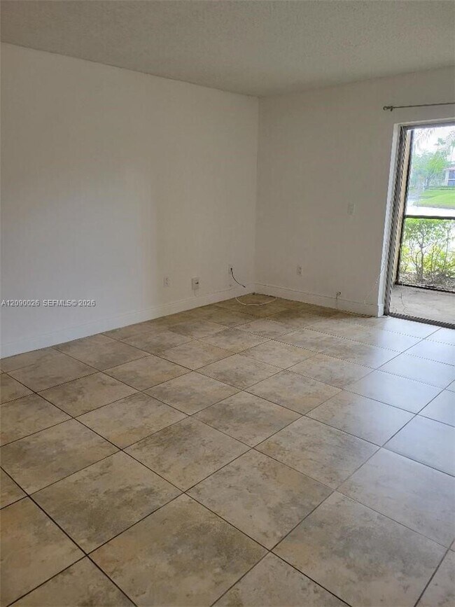 Foto del edificio - 1229 SW 46th Ave