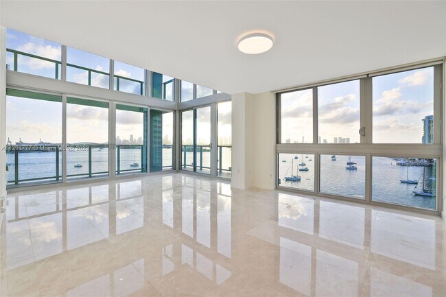 Foto del edificio - 1500 Bay Rd