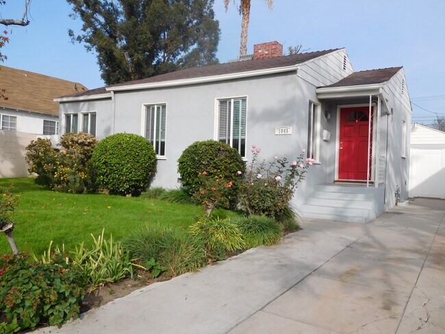 Building Photo - 1046 N Buena Vista St