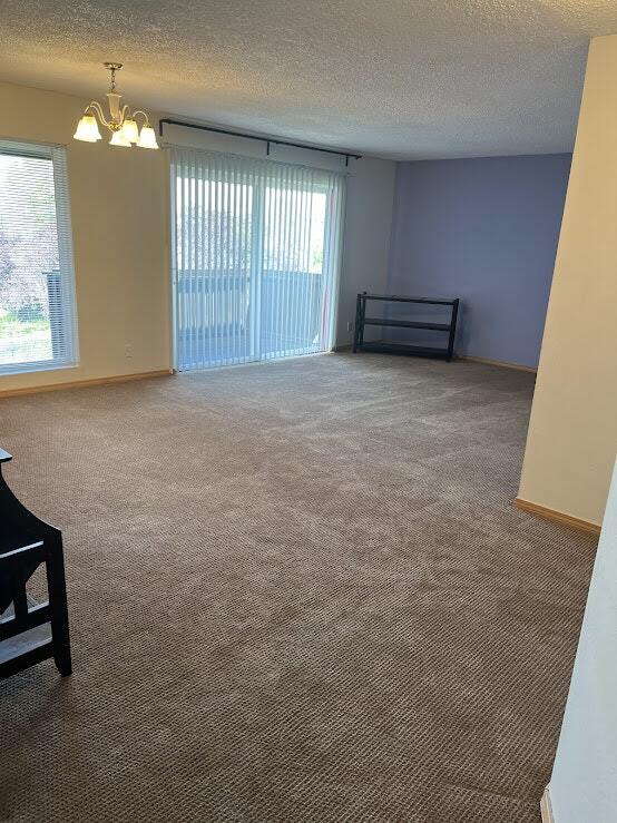 Foto principal - 1425 S Puget Dr