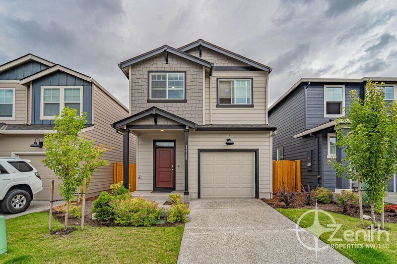 Primary Photo - 13748 NE 66th Wy