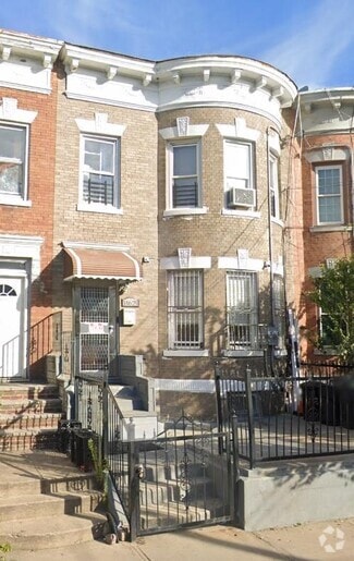 Building Photo - 146-21 106th Ave