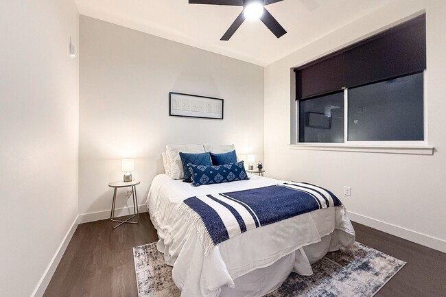 Interior Photo - The Towns On Elm