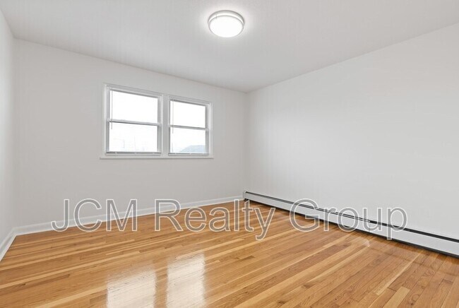 Foto del edificio - 303 Broadway