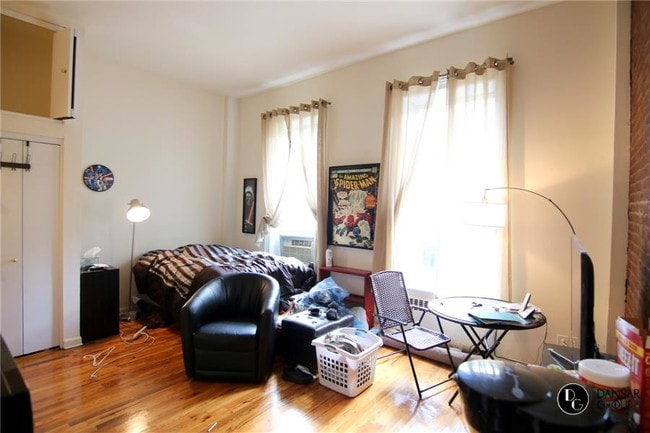 Building Photo - 51 W 84th St