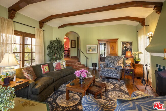 Foto del edificio - 2005 Holmby Ave