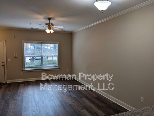 Building Photo - 460 S Barnett Shoals Rd