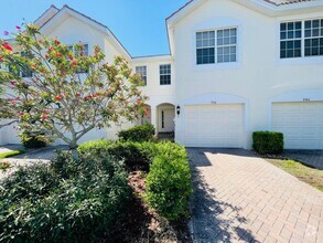 Building Photo - 936 Hampton Cir