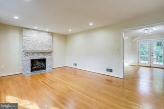 Building Photo - 7321 Reddfield Ct