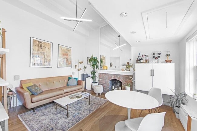 Building Photo - 1 bedroom in NEW YORK NY 10011