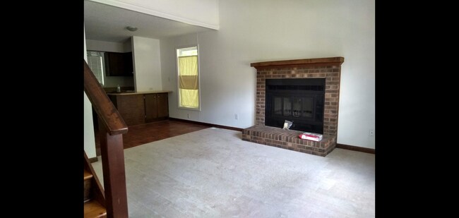 Building Photo - 5507 Kaplan Dr