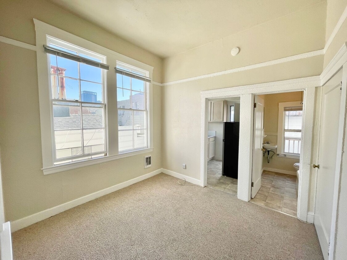 Adorable studio in the Heart of Hayes Vall... - Adorable studio in the Heart of Hayes Vall...