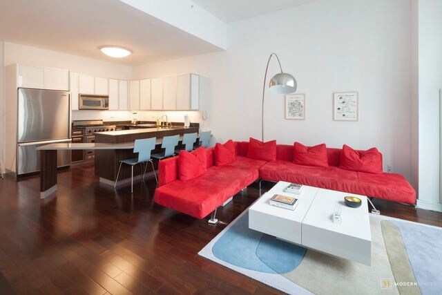 Foto del edificio - 130 W 19th St